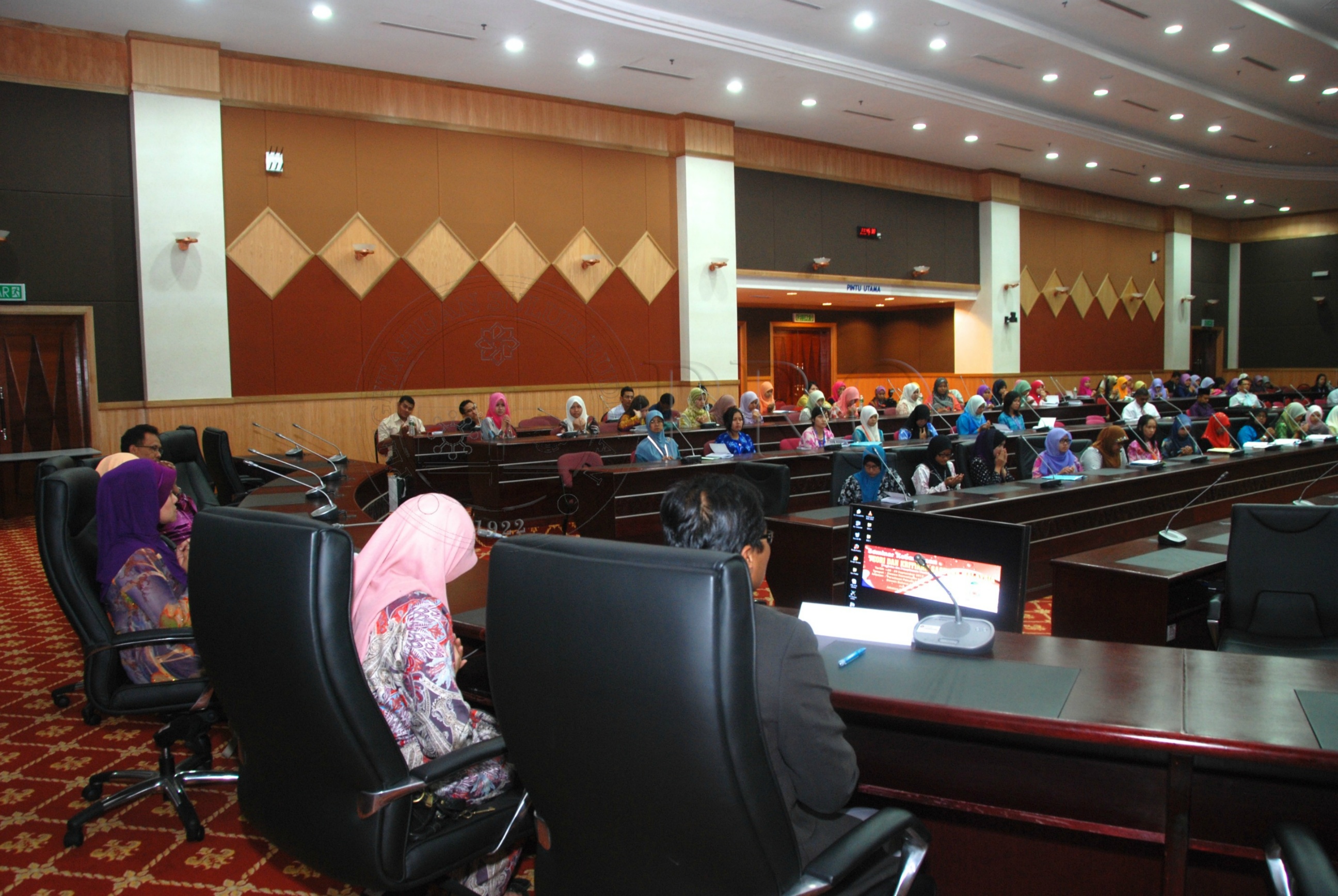 PRO 12 118 sastera DSC 5664